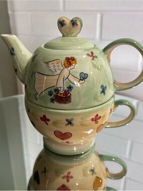 Hand-Painted Angel Teapot for One - Green and Cream